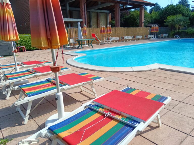 Piscina estiva 2025